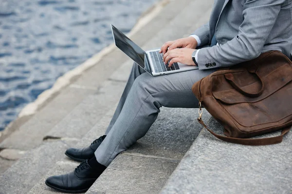 Discover the Top 5 Essential Computer Backpacks and Laptop Bags for Today's Professionals